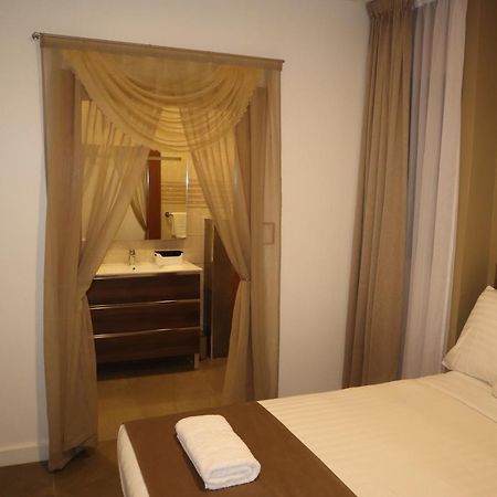 Empire Apartments Su 2 Marthastraat باراماريبو المظهر الخارجي الصورة