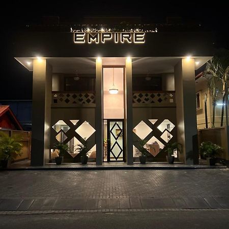 Empire Apartments Su 2 Marthastraat باراماريبو المظهر الخارجي الصورة