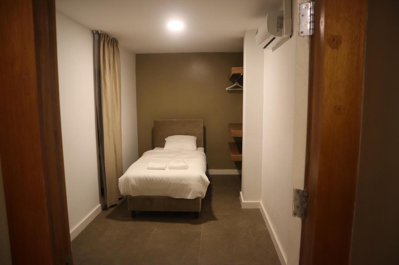 Empire Apartments Su 2 Marthastraat باراماريبو المظهر الخارجي الصورة