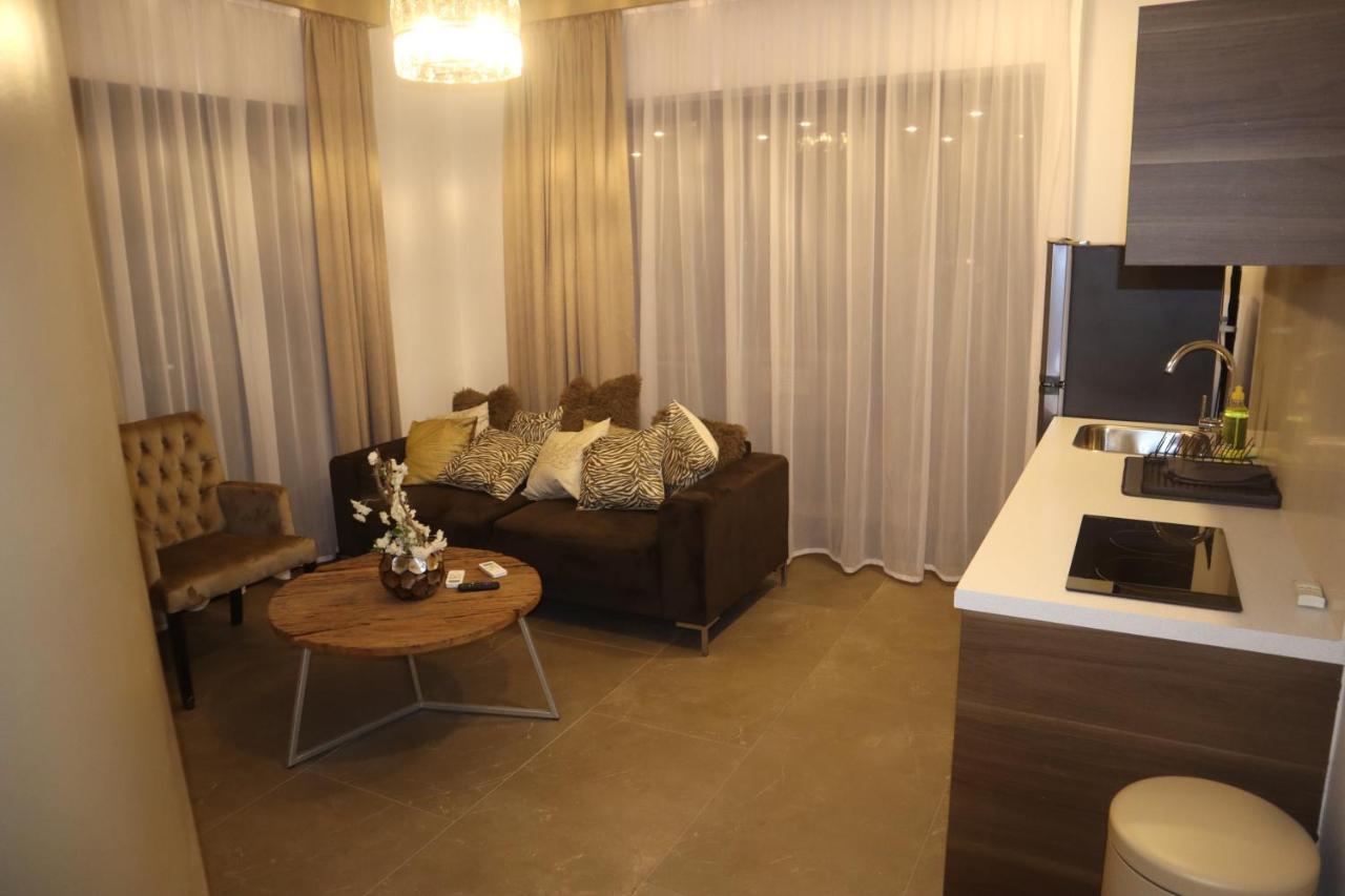 Empire Apartments Su 2 Marthastraat باراماريبو المظهر الخارجي الصورة