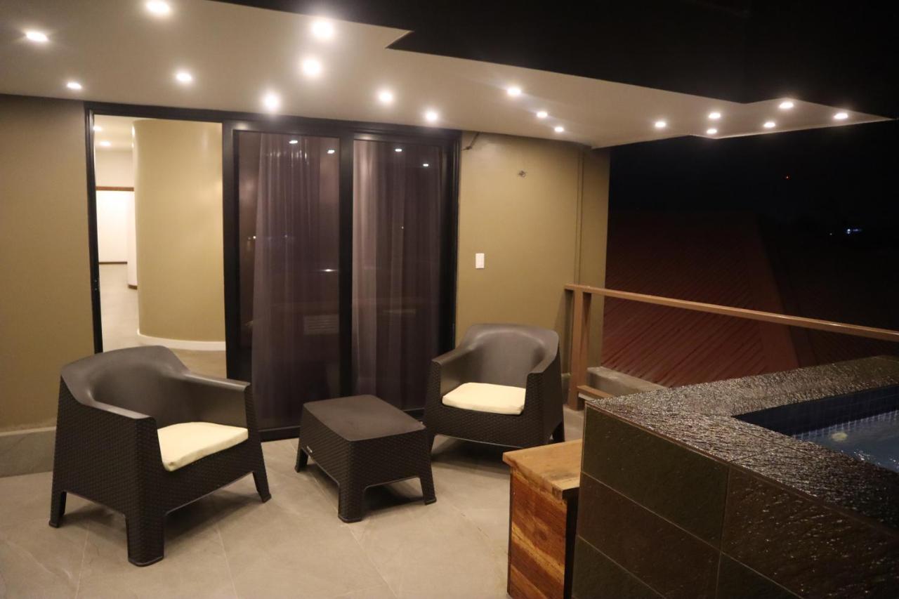 Empire Apartments Su 2 Marthastraat باراماريبو المظهر الخارجي الصورة