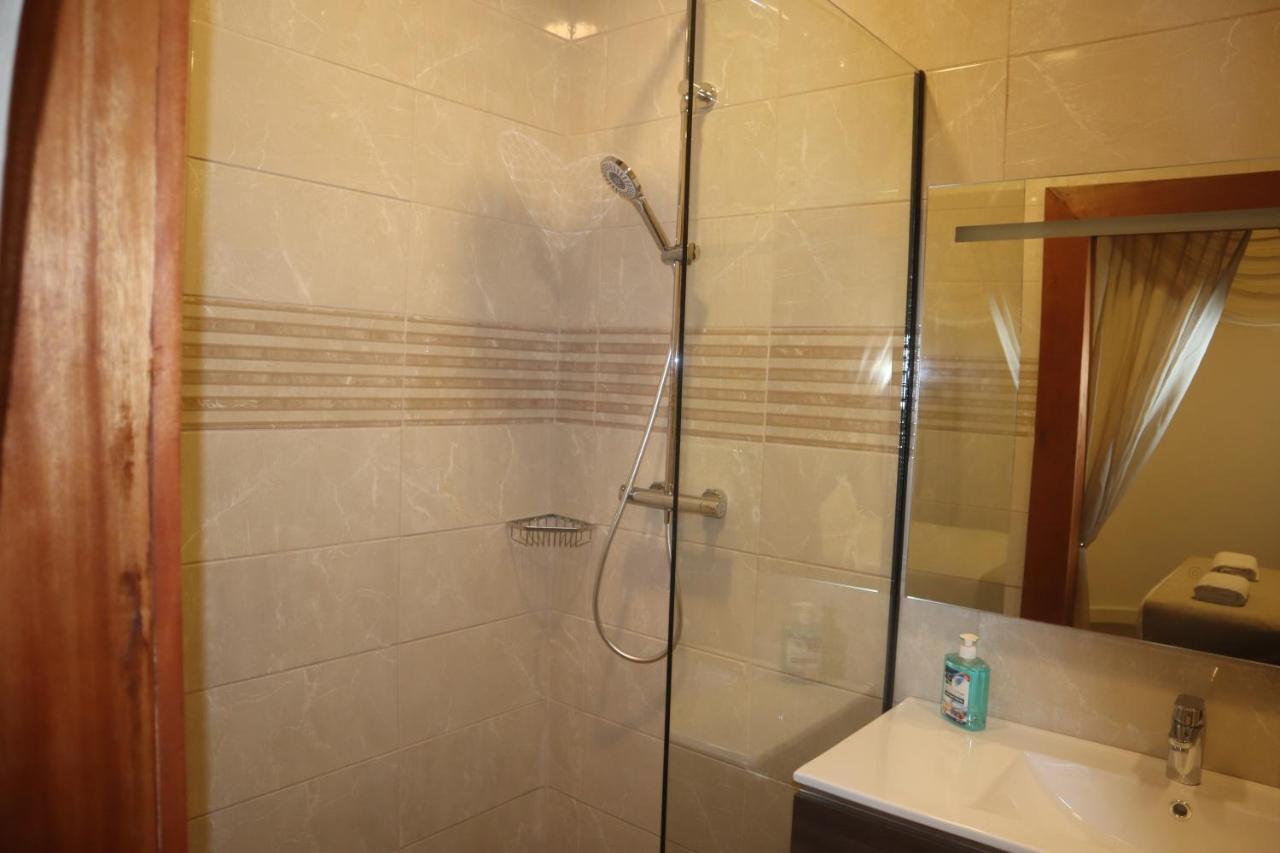 Empire Apartments Su 2 Marthastraat باراماريبو المظهر الخارجي الصورة